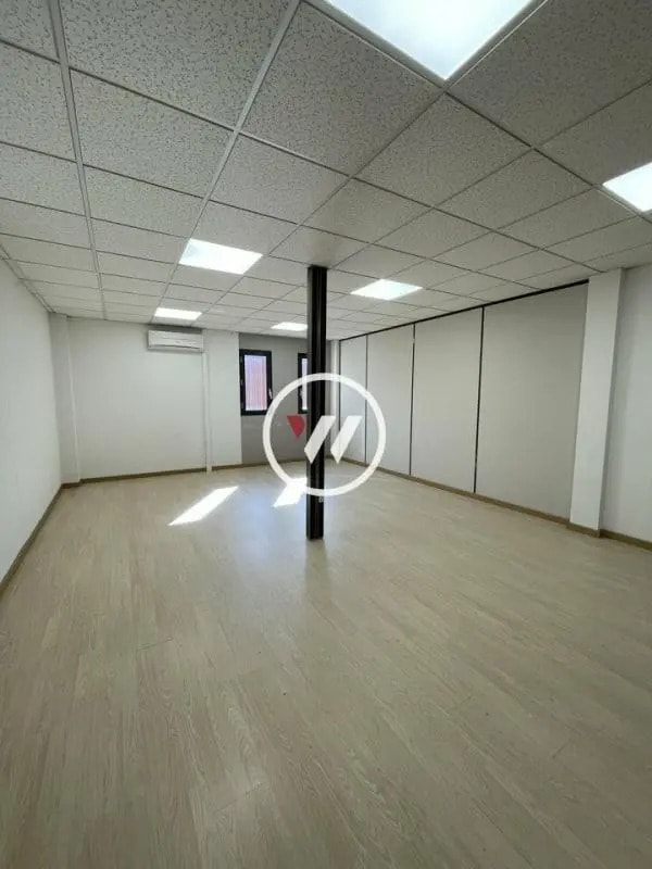 Bureau dans La Penne-sur-Huveaune à louer Photo intérieure– Image 1 sur 7