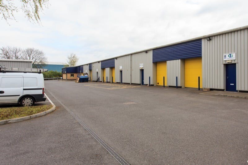 Jessop Clos, Newark à louer - Photo de l’immeuble – Image 3 sur 5