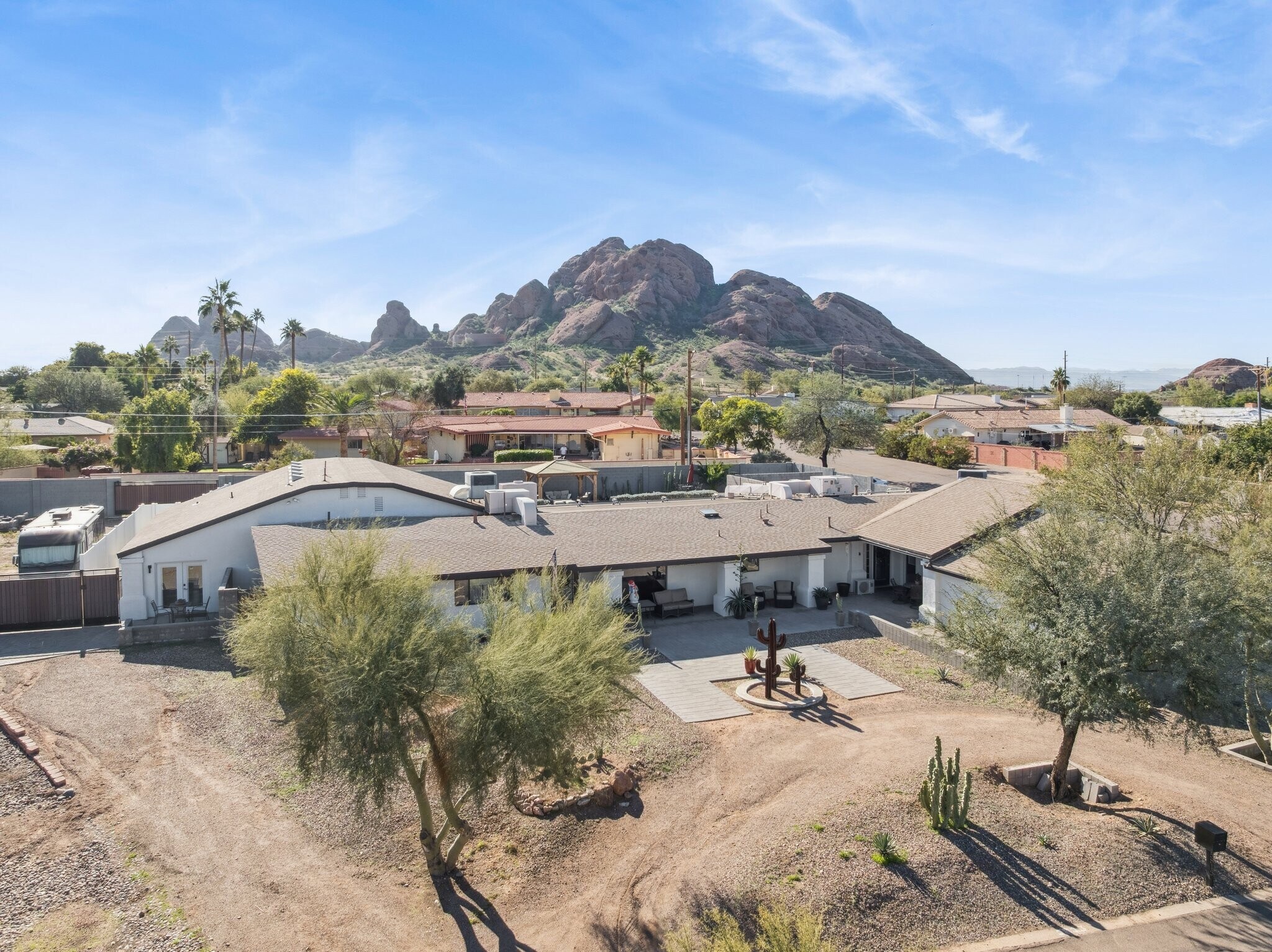 5926 E Wilshire Dr, Scottsdale, AZ à vendre Aérien– Image 1 sur 45