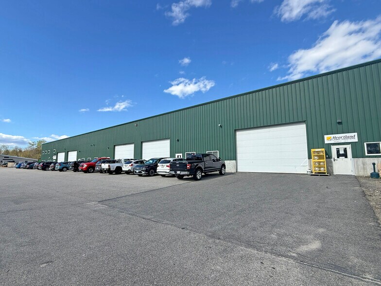 33 Main St, Windham, ME à vendre - Photo de l’immeuble – Image 3 sur 10