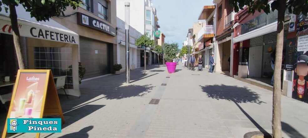 Local commercial dans Pineda de Mar, Barcelona à vendre - Photo de l’immeuble – Image 3 sur 3