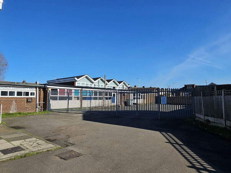 Rainham Rd, Rainham à vendre - Photo de l’immeuble – Image 2 sur 12