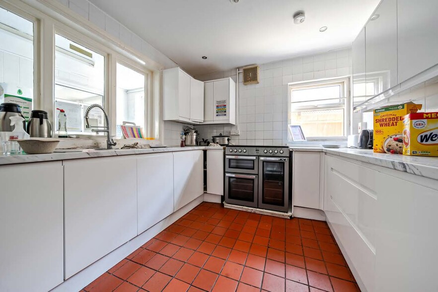 58 High Rd, Felixstowe à vendre - Photo de l’immeuble – Image 3 sur 6