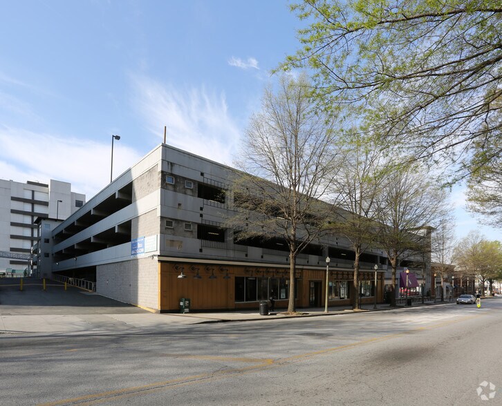 158 W Ponce de Leon Ave, Decatur, GA à louer - Photo de l’immeuble – Image 2 sur 16