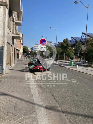 Plus de détails pour Local commercial à louer