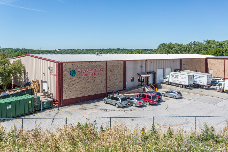 14021-14047 Industrial Rd, Omaha, NE à louer - Photo de l’immeuble – Image 3 sur 4
