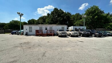 8802 FM 1960 Rd, Houston, TX à louer Photo intérieure– Image 1 sur 16