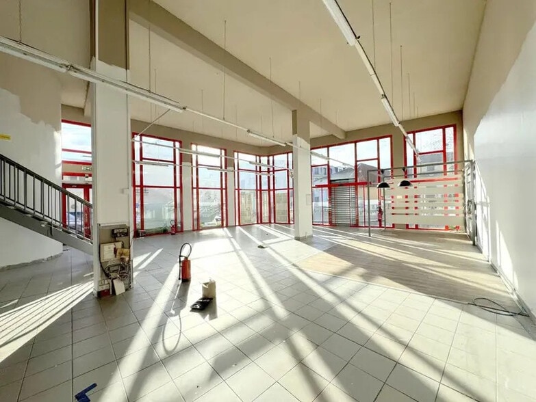 1 Boulevard Henri Barbusse, Houilles à louer - Photo de l’immeuble – Image 2 sur 7