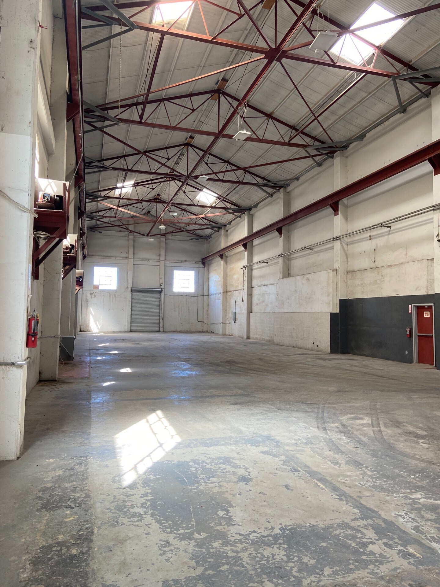 3235 N San Fernando Rd, Los Angeles, CA à louer Photo intérieure– Image 1 sur 2