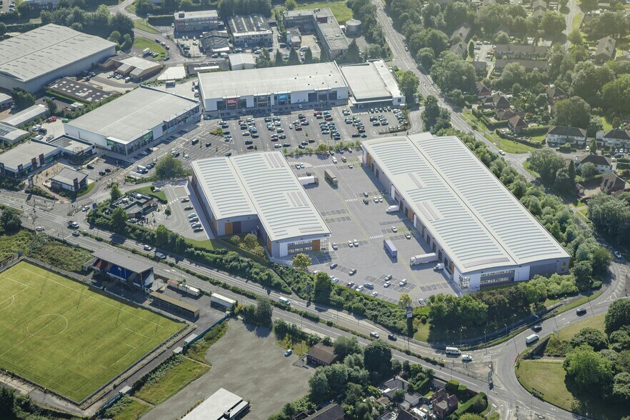 Winchester Rd, Basingstoke à louer - Photo de l’immeuble – Image 2 sur 6