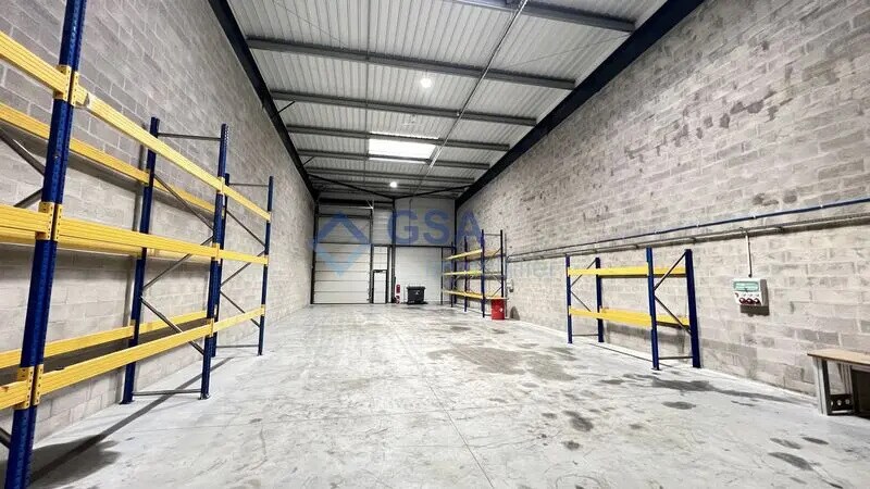 Bureau dans Moissy-Cramayel à louer - Photo de l’immeuble – Image 2 sur 9