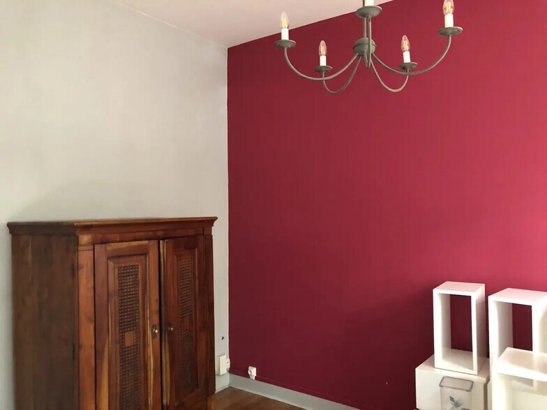 9 Rue Des Girondins, Bordeaux à louer - Photo de l’immeuble – Image 3 sur 7