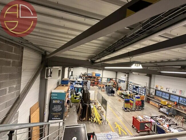 Plus de détails pour Industriel/Logistique à louer