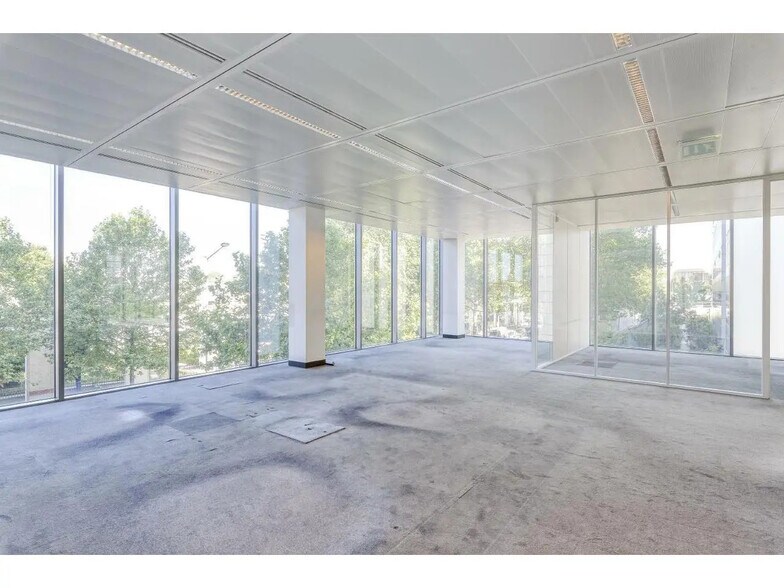 53 Boulevard Ornano, Saint-Denis à louer - Photo de l’immeuble – Image 3 sur 16