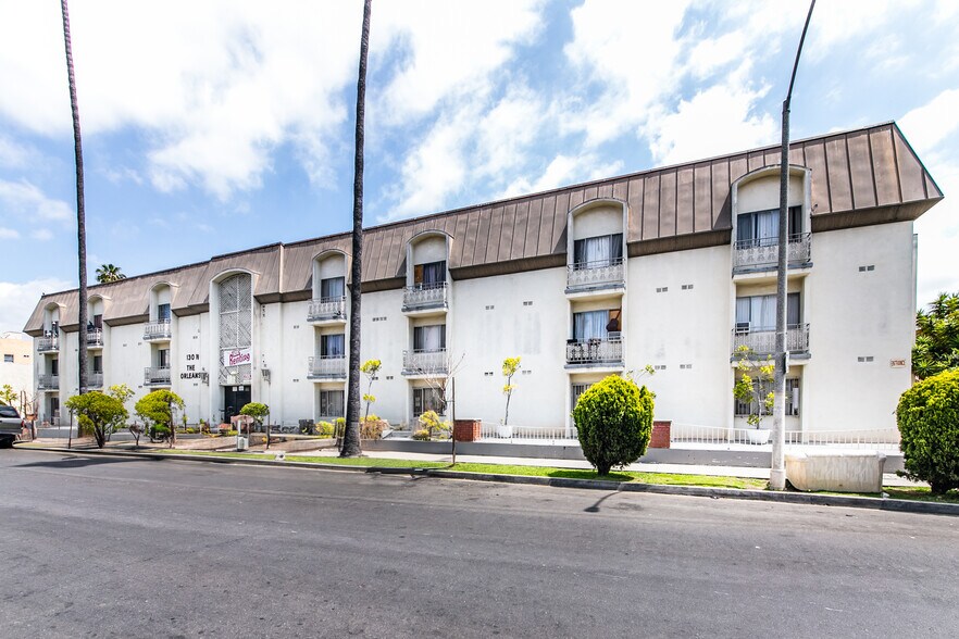 130 N Alexandria Ave, Los Angeles, CA à vendre - Photo de l’immeuble – Image 2 sur 17