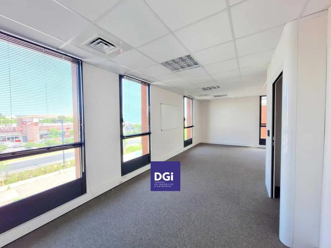 Bureau dans Nîmes à louer Photo intérieure– Image 1 sur 6