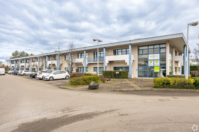 Plus de détails pour Bureau, Local d'activités à louer