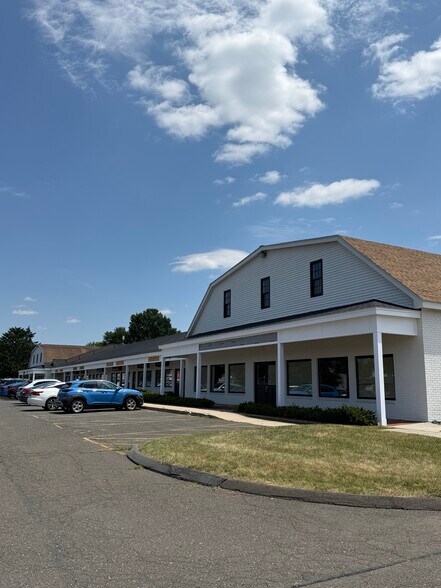 3039 Main St, Glastonbury, CT à louer - Photo de l’immeuble – Image 2 sur 6