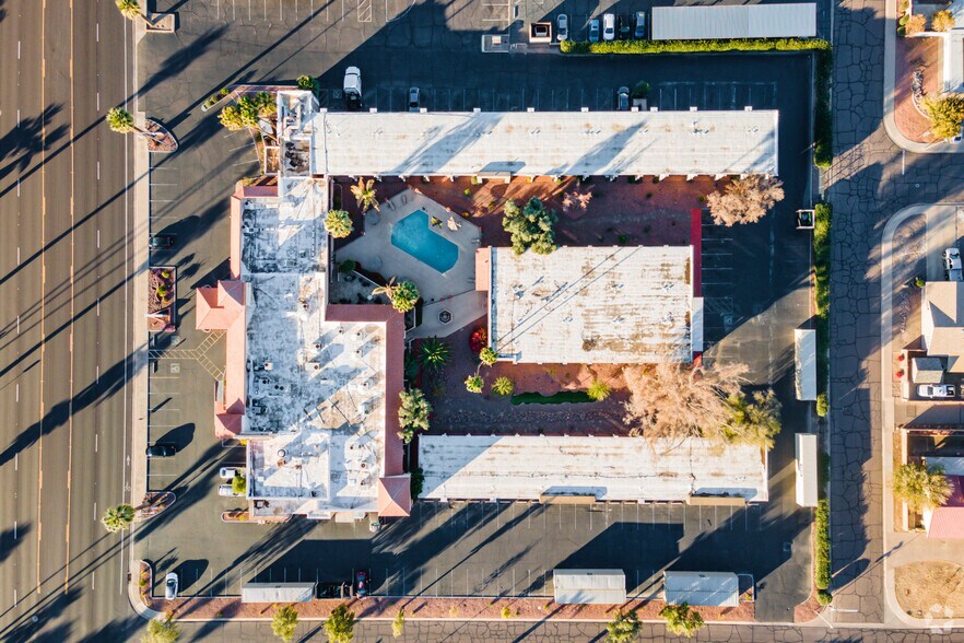 55 N Litchfield Rd, Goodyear, AZ à louer - Photo de l’immeuble – Image 2 sur 8
