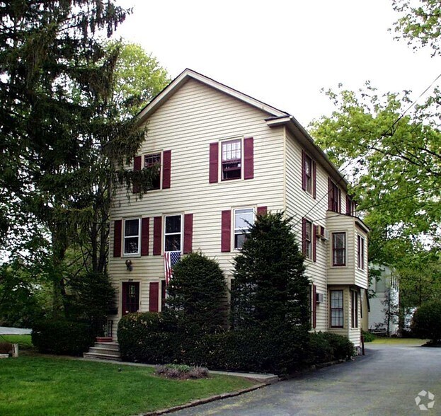 239 Lexington Ave, Mount Kisco, NY à vendre - Photo de l’immeuble – Image 2 sur 38