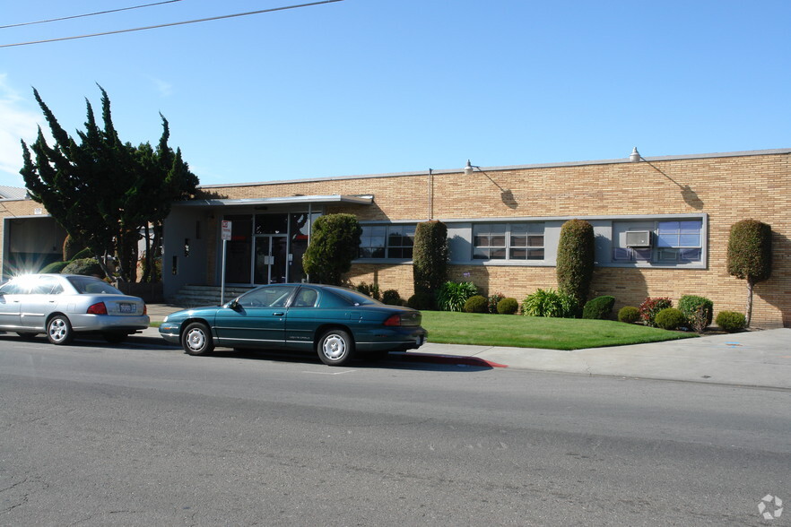 340 Shaw Rd, South San Francisco, CA à louer - Photo de l’immeuble – Image 3 sur 7