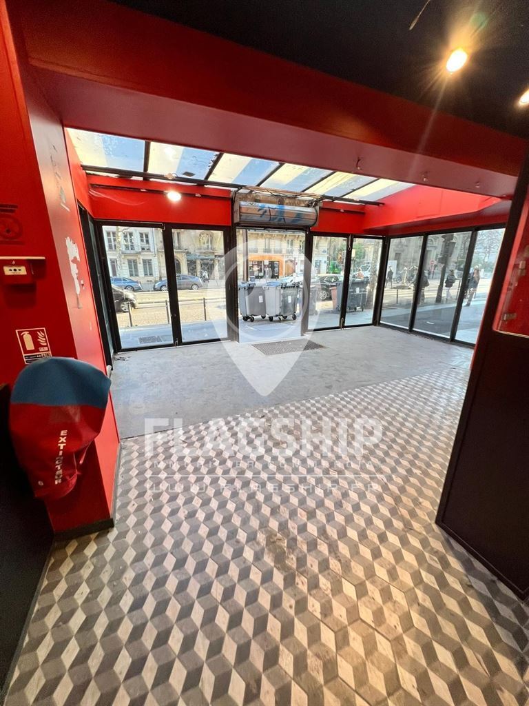 Local commercial dans Paris à louer Photo intérieure– Image 1 sur 9
