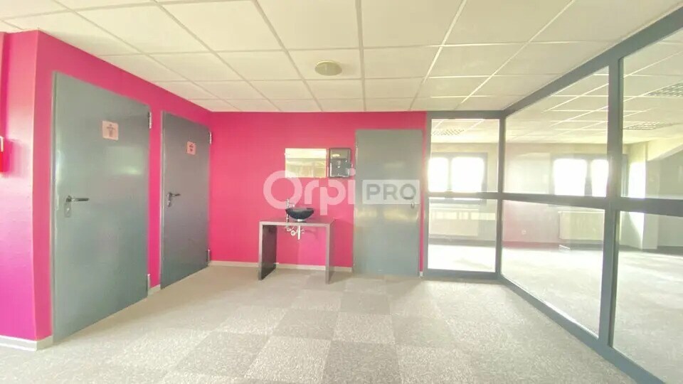 Bureau dans Colmar à louer - Photo de l’immeuble – Image 2 sur 12