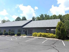 926 W Oakland Ave, Johnson City, TN à louer Photo intérieure– Image 1 sur 10