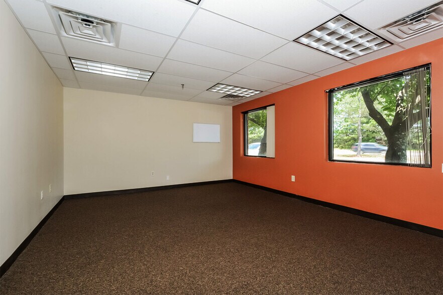 160 Ayer Rd, Littleton, MA à louer - Photo de l’immeuble – Image 3 sur 13