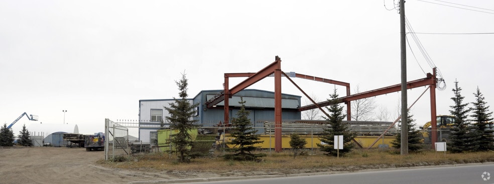 2830 121 Av NE, Edmonton, AB à vendre - Photo de l’immeuble – Image 2 sur 24
