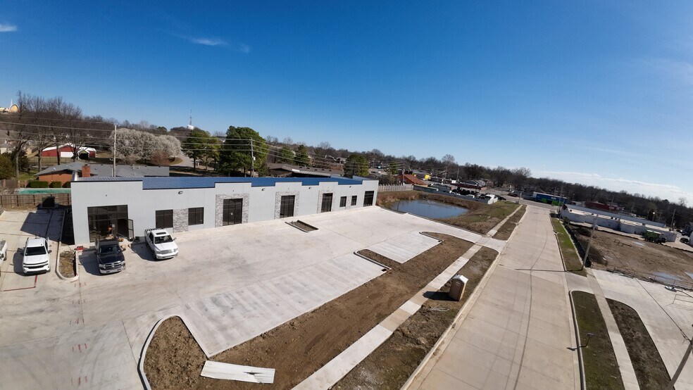 1101 N Birch Ave, Broken Arrow, OK à louer - Photo de l’immeuble – Image 3 sur 12