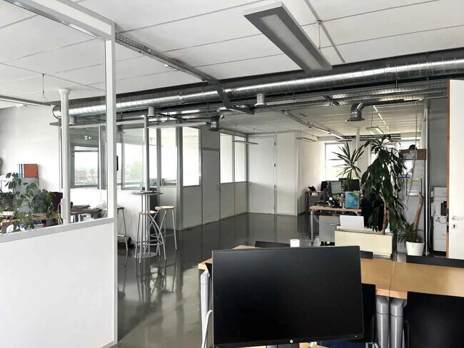 Plus de détails pour Bureau à louer