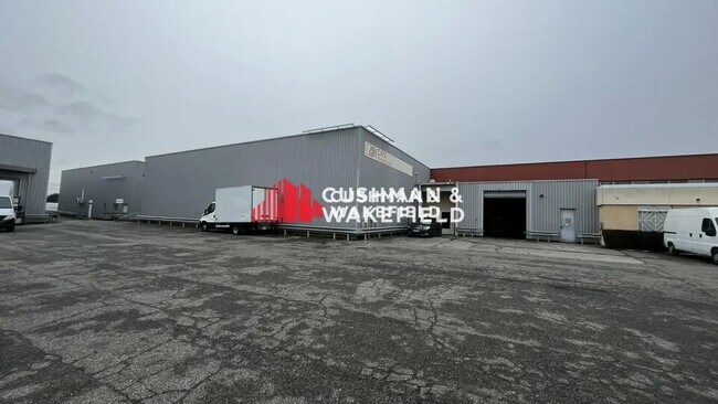 Plus de détails pour Industriel/Logistique à louer
