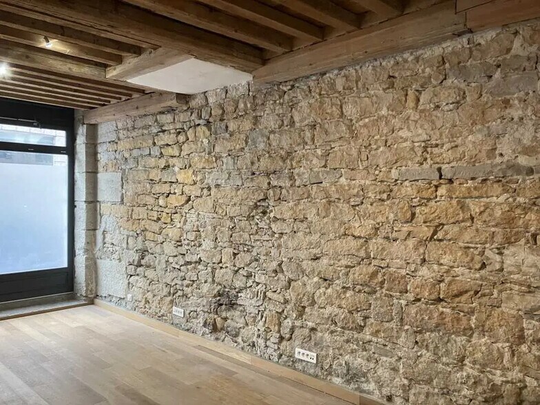 Bureau dans Lyon à vendre - Photo de l’immeuble – Image 1 sur 2
