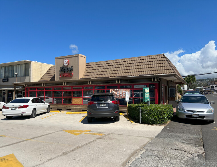 98-048 Kamehameha Hwy, Aiea, HI à louer - Photo de l’immeuble – Image 1 sur 6