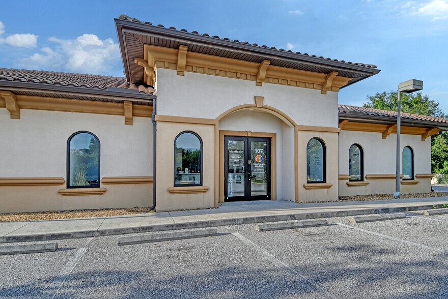 SW Florida Medical Office Portfolio portefeuille de 9 biens à vendre sur LoopNet.fr - Photo de l’immeuble – Image 3 sur 17