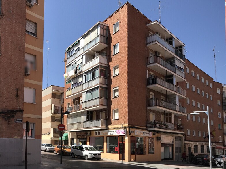Calle Badajoz, 14, Alcorcón, Madrid à louer - Photo de l’immeuble – Image 2 sur 2