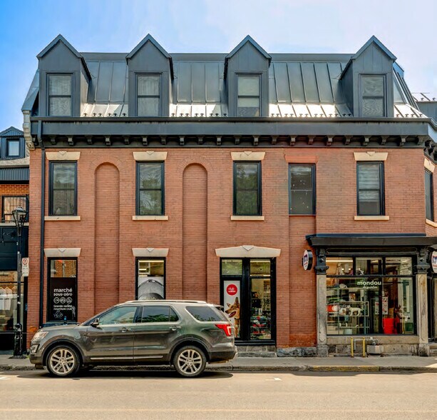 2668-2678 Rue Notre-Dame O, Montréal, QC à vendre - Photo de l’immeuble – Image 2 sur 29