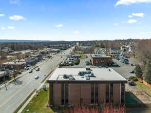 449 Silas Deane Hwy, Wethersfield, CT - VUE AÉRIENNE vue de carte - Image1