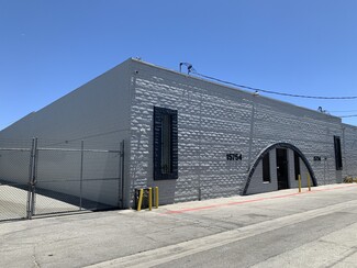 Plus de détails pour 15754-15756 Arminta St, Van Nuys, CA - Industriel/Logistique à louer