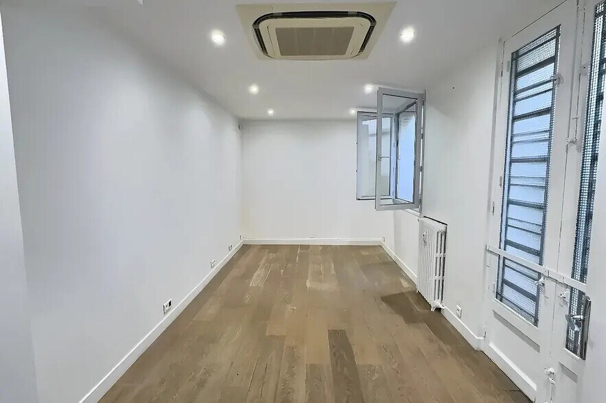 Bureau dans Paris à louer - Photo de l’immeuble – Image 3 sur 10