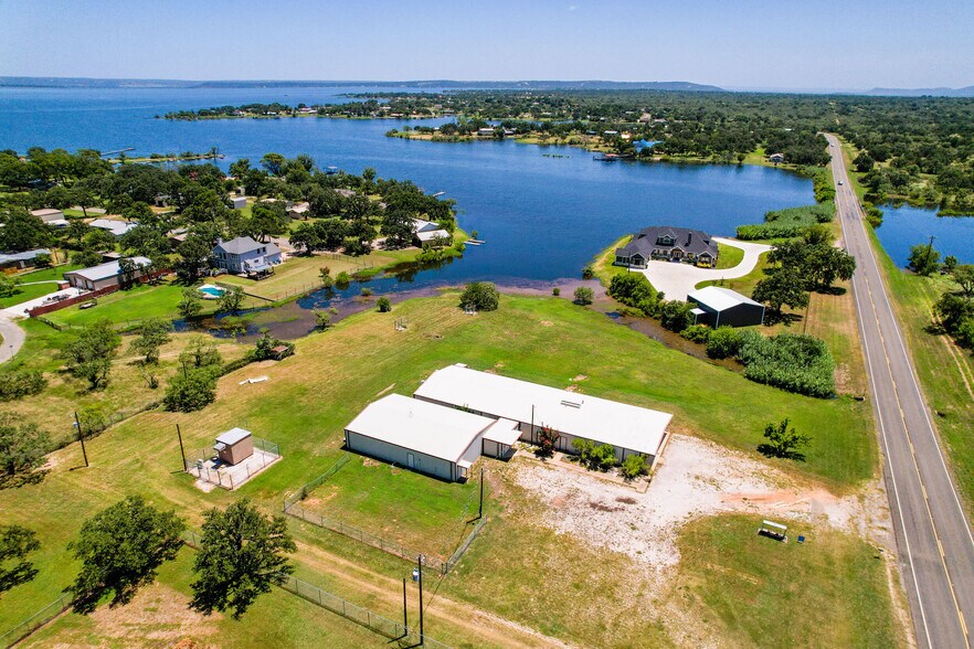 7330 Texas 261 Hwy, Buchanan Dam, TX à vendre - Photo de l’immeuble – Image 2 sur 21