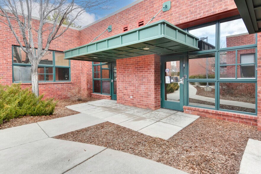 88 Inverness Cir E, Englewood, CO à vendre - Photo de l’immeuble – Image 3 sur 10