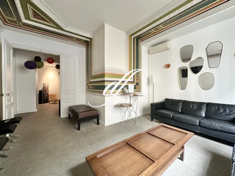 Local commercial dans Paris à vendre - Photo intérieure – Image 2 sur 13