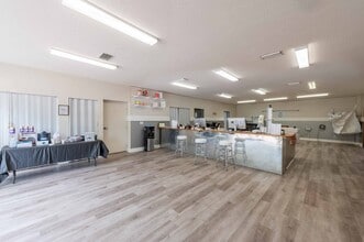 3001 Faye Rd, Jacksonville, FL à louer Photo intérieure– Image 2 sur 5