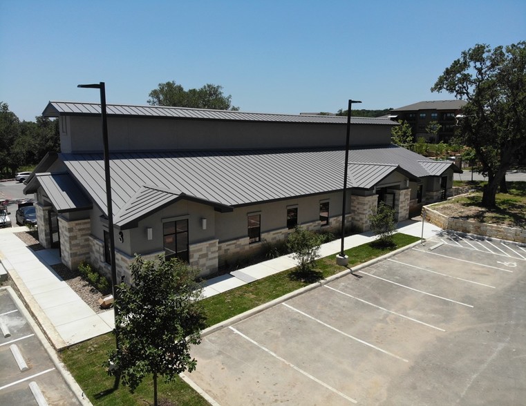 27511 W IH-10, Boerne, TX à vendre - Photo de l’immeuble – Image 2 sur 10