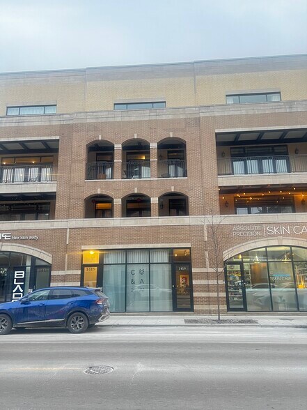 1419 W Belmont Ave, Chicago, IL à vendre - Photo de l’immeuble – Image 2 sur 44