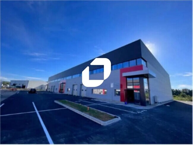 Plus de détails pour Bureau, Local d'activités à louer