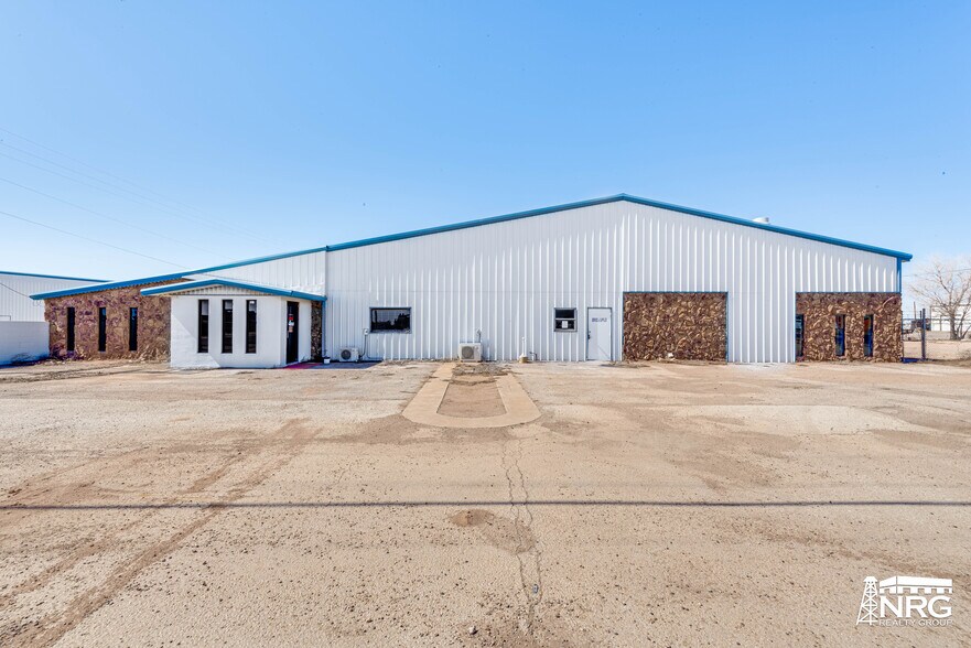 507 Mustang Dr, Andrews, TX à louer - Photo principale – Image 1 sur 11
