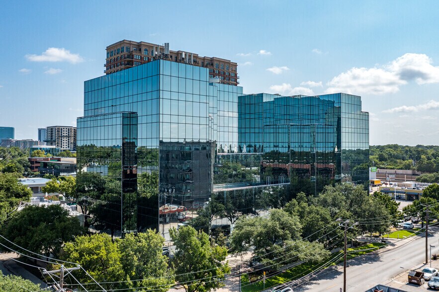 3100 Monticello Ave, Dallas, TX à louer - Photo de l’immeuble – Image 1 sur 13